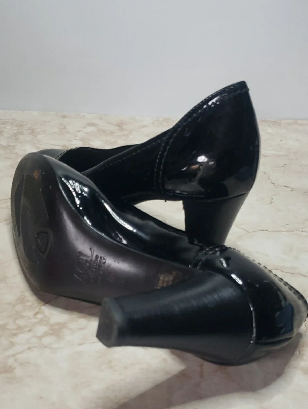 AGL Black Patent Leather Block Heel Pumps 40